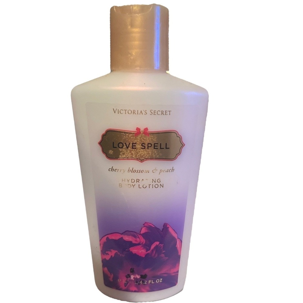 Victoria's Secret Love Spell Lotion Cherry Blossom & Peach 4.2 oz 90% Full